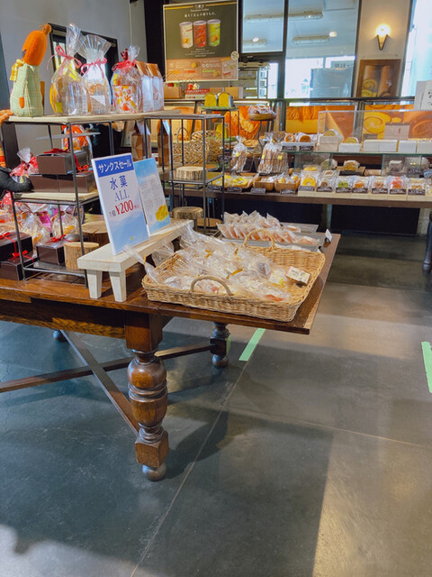 パティスリーフラワー✿ 27500→8500円 パティスリー フラワー 竹内街道軽里店 （Patisserie FLOUR