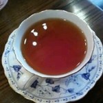 響き館 - 紅茶。今日はワイルドストロベリー
