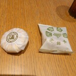 阿闍梨餅本舗 京菓子司 満月 - 満月、阿羅梨餅