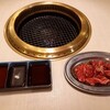 ホルモン焼肉 ぎゅうぎゅう - 中落ちカルビとスターティング