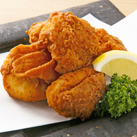 国産鶏　もも肉の唐揚げ