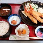 木器亭 - 大エビフライ定食