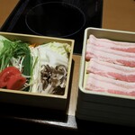 Shabushabu Onyasai - 初回の盛り合わせ。