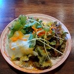 Saint Denis Cafe - セットのサラダ