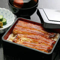 うな重　（吸物　お新香　甘味）