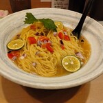 麺屋 美豚 - 冷やしゆず塩ラーメンの本体