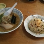 一番星 - ラーメン・チャーハン　９００円