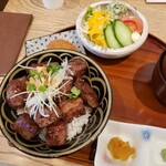 豚捨 - ステーキ丼