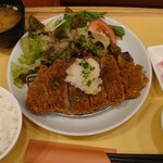 ロイヤルホスト - おろしロースカツ膳　１５１８円