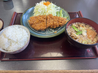 Tonkatsuya Kintarou - プラス100円で味噌汁を蕎麦に変更