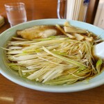 ラーメンのと金 - 角度を変えて。