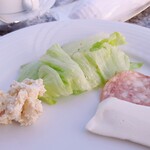 フォーシーズン - 豆腐サラダ　生野菜　ハム　チーズ