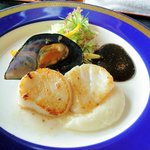 横浜瀬里奈 ステーキドーム - ムール貝とホタテの鉄板焼