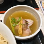 Menya Tamagusuku - スープ