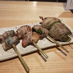 黒澤惣三商店 - 野菜肉巻き串、えのき、トマト、小ねぎ、レタス