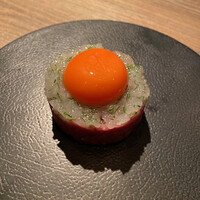 焼肉うしごろ 西麻布本店 - 富山産白海老の和牛ユッケ