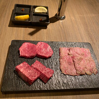 焼肉うしごろ 西麻布本店 - タン２種とハラミ