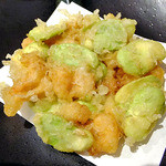 天ぷら処 こさか - 空豆と南蛮海老かき揚げ（２０１３年４月）