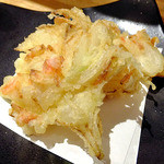 天ぷら処 こさか - 新玉葱と桜海老かき揚げ（２０１３年４月）
