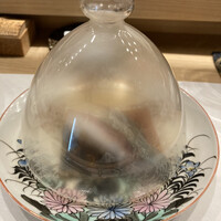 築地 すし Omakase - 生サバの燻製