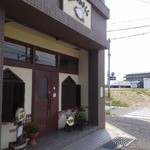 とんかつあさくら - 店の出入口付近