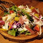 アレテオ - いちじくと生ハムのサラダ