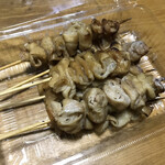 炭火焼き鳥 大山 - もつ焼き　塩