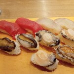 寿司 築地日本海 - 赤身　スズキ　あわび