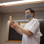 柚木元 - 松茸について熱く語るご主人