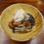 柚木元 - 乳茸と昆布出汁の熊鍋、きのこ色々