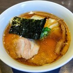 支那そばや 本店 - 醤油ワンタン麺1300円税込。