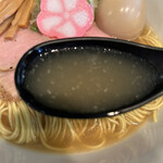 上州濃厚中華蕎麦 はたお商店 - 上品なスープ