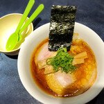 うずとかみなり - ハーフサイズ醤油RAMENと我が子用の取り皿など