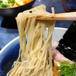 うずとかみなり - 塩RAMEN、麺リフトアップ