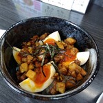 中華麺房 東龍 - 「肉玉めし」をアップでパチリ♯