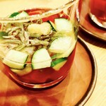 Kaishoku Kurabu Mannen - 蓴菜とトマトゼリーの酢の物