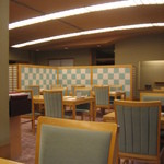 弁慶 - 天井のアーチは翼を表しています