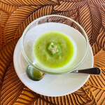 レストラン ペティ イゾラ -  
            ・おくらと枝豆のスープ