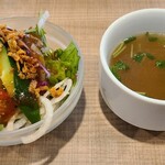津の田ミート - スープとサラダ