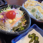 信洲庵 - 新鮮な野菜サラダ