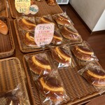 パン屋 ゆうぱん - 料理写真:クリームパンがイチオシというほんわかとしたアットホームな雰囲気のパン屋さんです(૭ ᐕ)૭