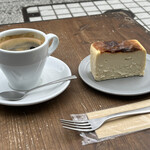 MONZ CAFE - 