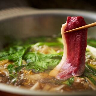 ``Kawachi Duck Hot Pot'' where you can enjoy sweet and fresh duck meat with plenty of vegetables.