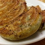春き - 餃子（1人前）：350円・・・本日２皿目（2013.04）