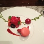 ラ ターブル ドゥ ジョエル・ロブション - 薔薇の香りのチーズケーキ