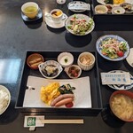 上田温泉祥園 寿久庵 - 朝食メニューの全景♪