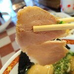 中華そば 麺や食堂 - 醤油豚肉チャーシュー
