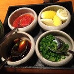 馳走佰年 覚弥別墅  - 牡蠣食べ放題コース・生牡蠣用のタレと薬味