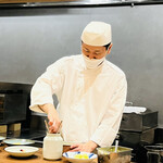 おが和 - ◎お弟子さんの遠藤さんが、デザートを作って行く！