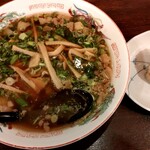 Menya Saishin - ラーメン　700円+おむすび1つ　80円